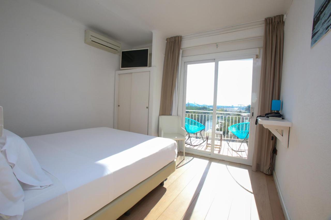 Solvi Hotel - Adults Only 比利亚努埃瓦-赫尔特鲁 外观 照片