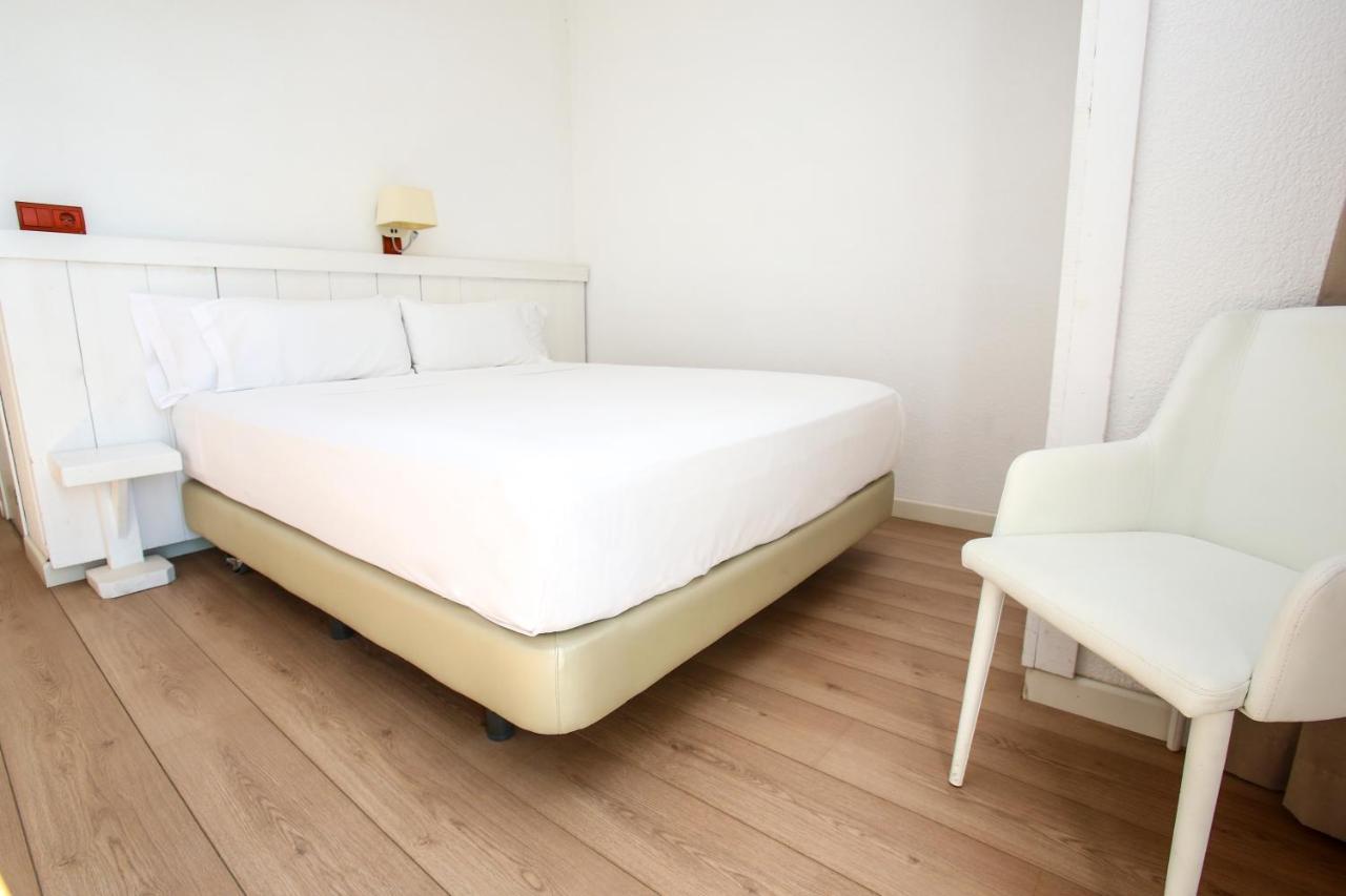 Solvi Hotel - Adults Only 比利亚努埃瓦-赫尔特鲁 外观 照片