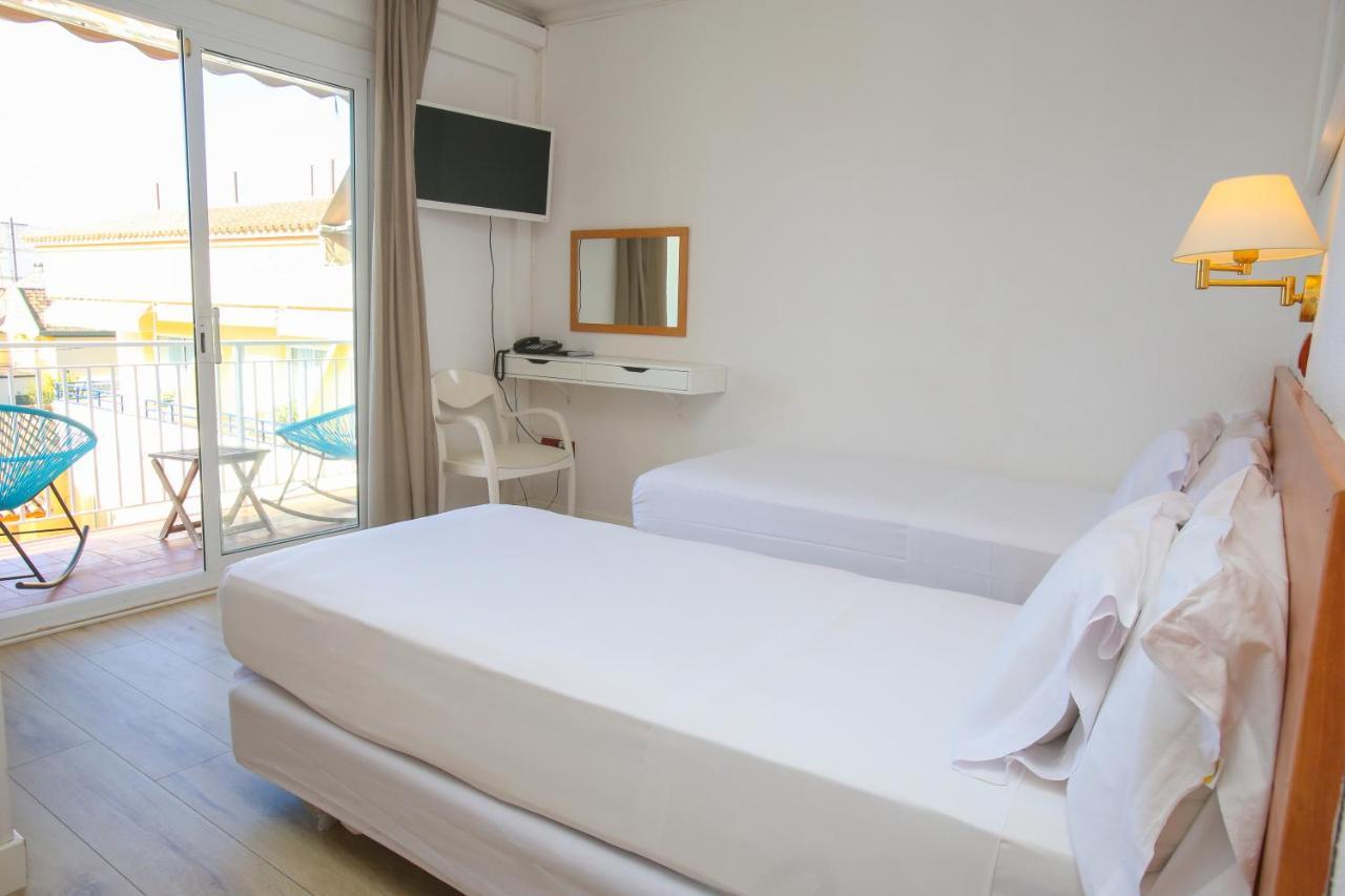 Solvi Hotel - Adults Only 比利亚努埃瓦-赫尔特鲁 外观 照片