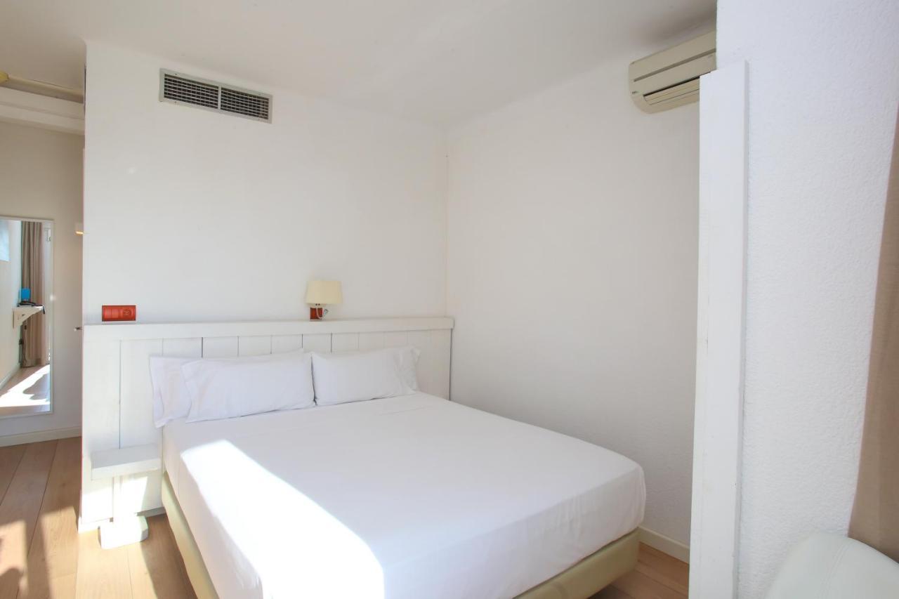 Solvi Hotel - Adults Only 比利亚努埃瓦-赫尔特鲁 外观 照片