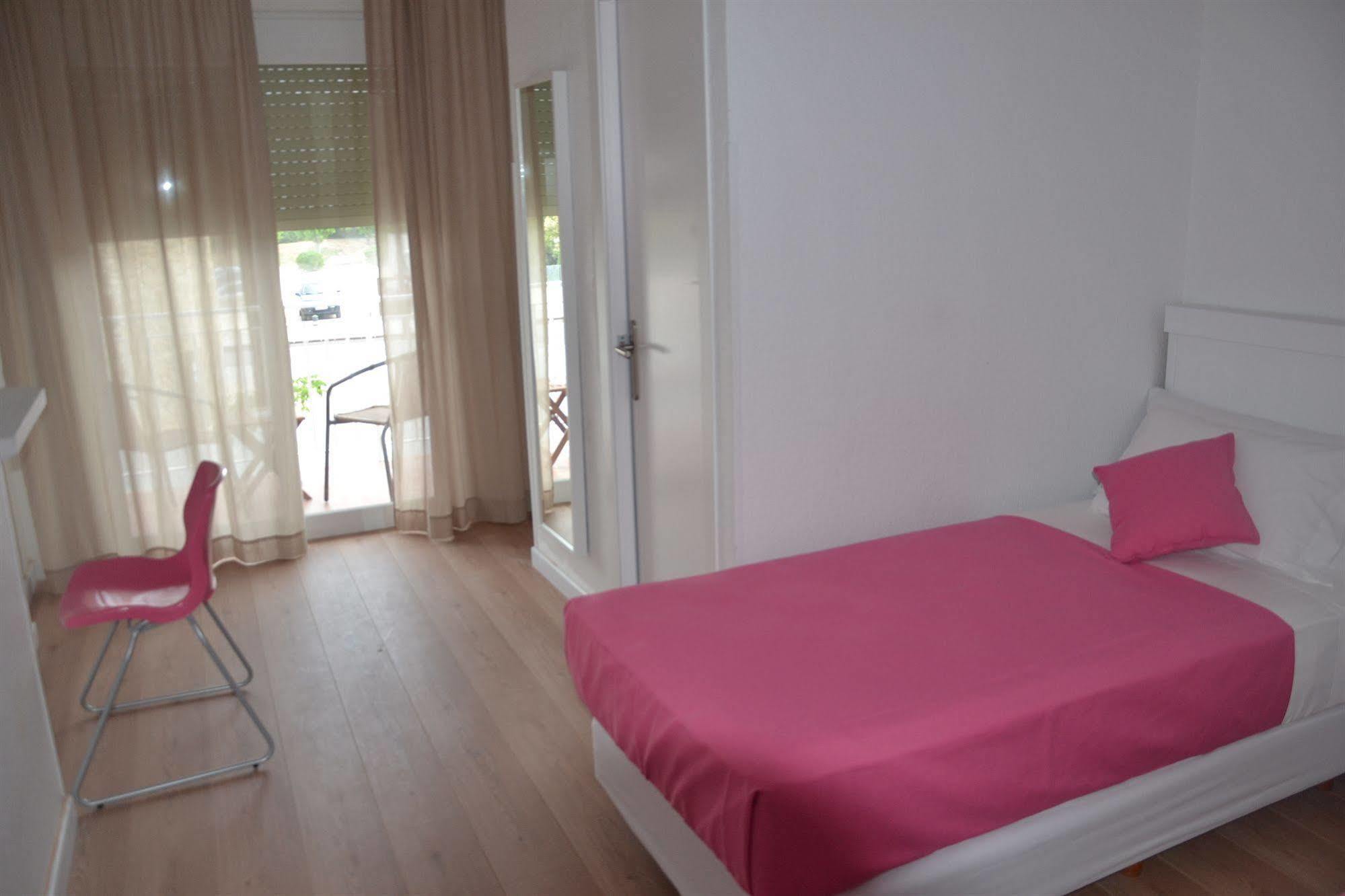 Solvi Hotel - Adults Only 比利亚努埃瓦-赫尔特鲁 外观 照片